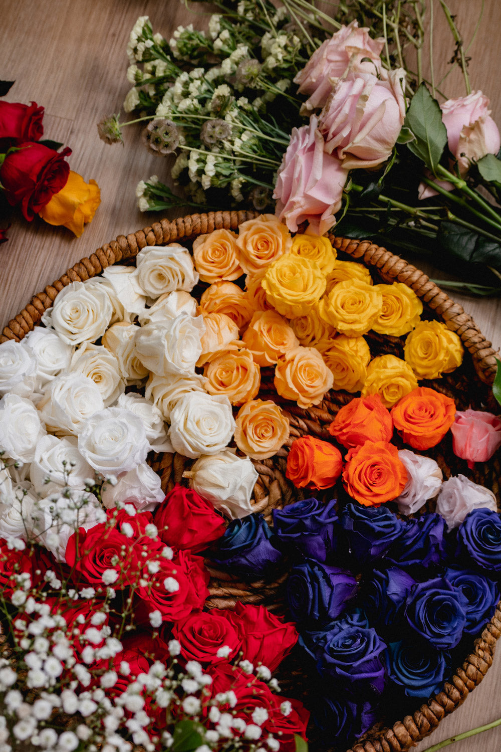 5 Stunning Ways to Decorate Your Wedding with Preserved Roses